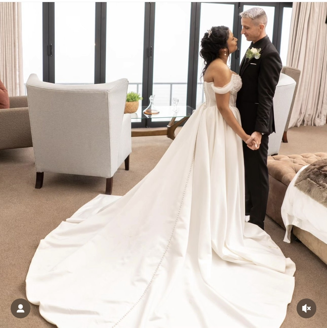 Nicolebrides - Sharne 6