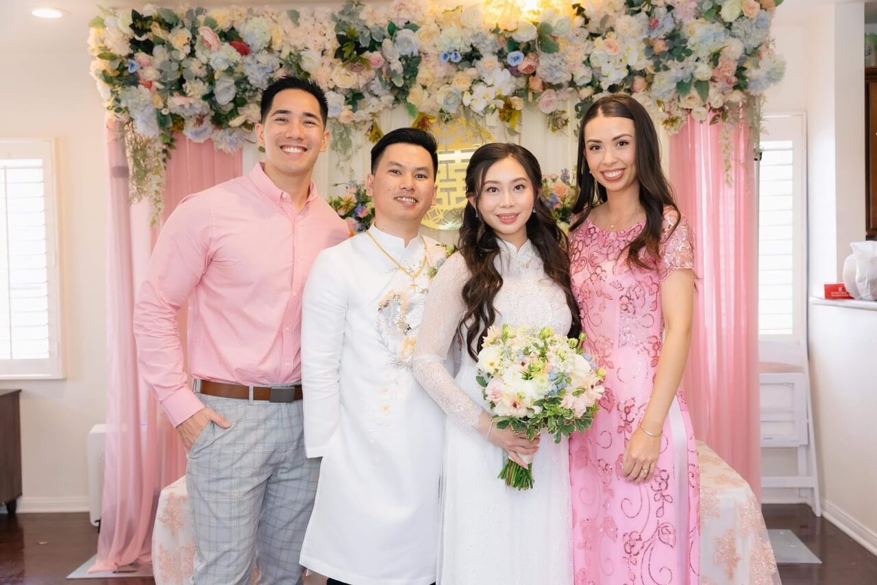 Nicolebrides - Trân Phạm 4