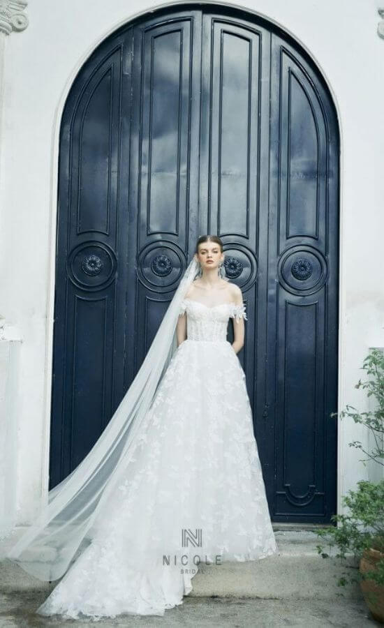Tina’s wedding dress