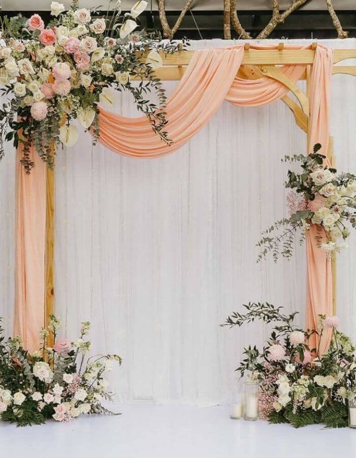 Trang trí cổng hoa cưới vintage