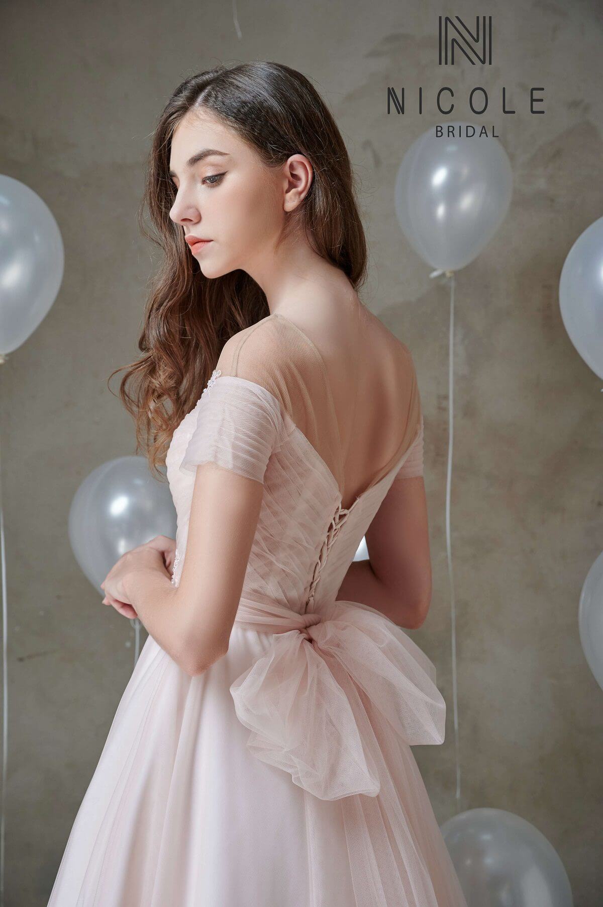 váy cưới đơn giản