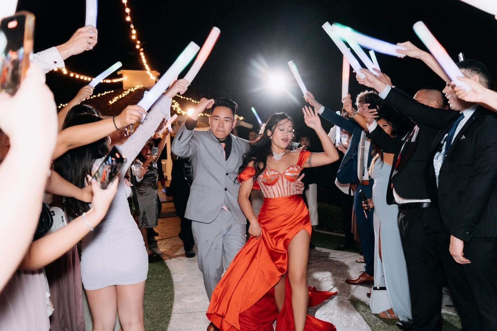 Váy cưới After Party - Hình 11