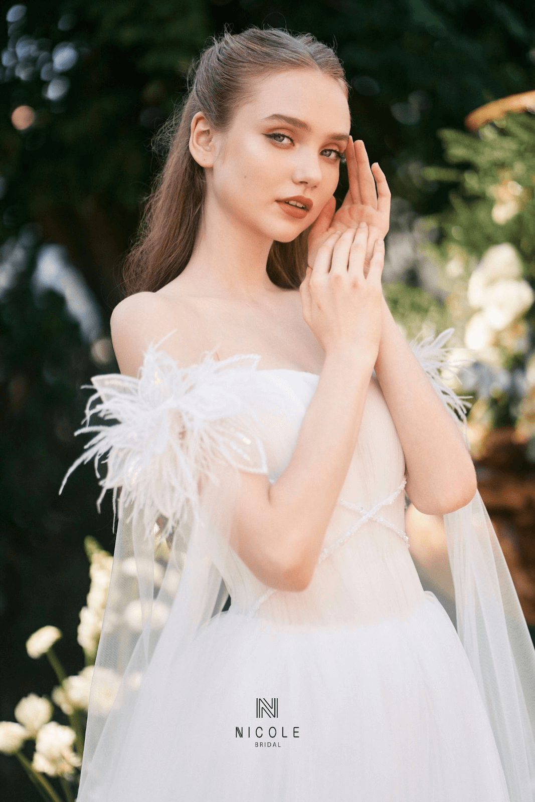 Váy cưới có sẵn - Hình 13