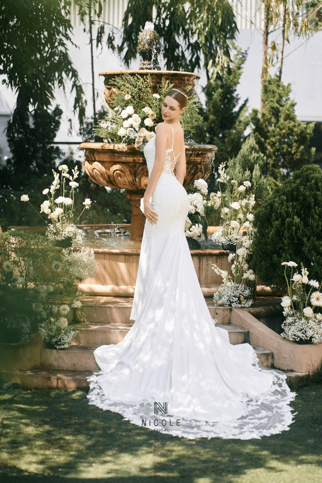 modern wedding dress - Pic 5