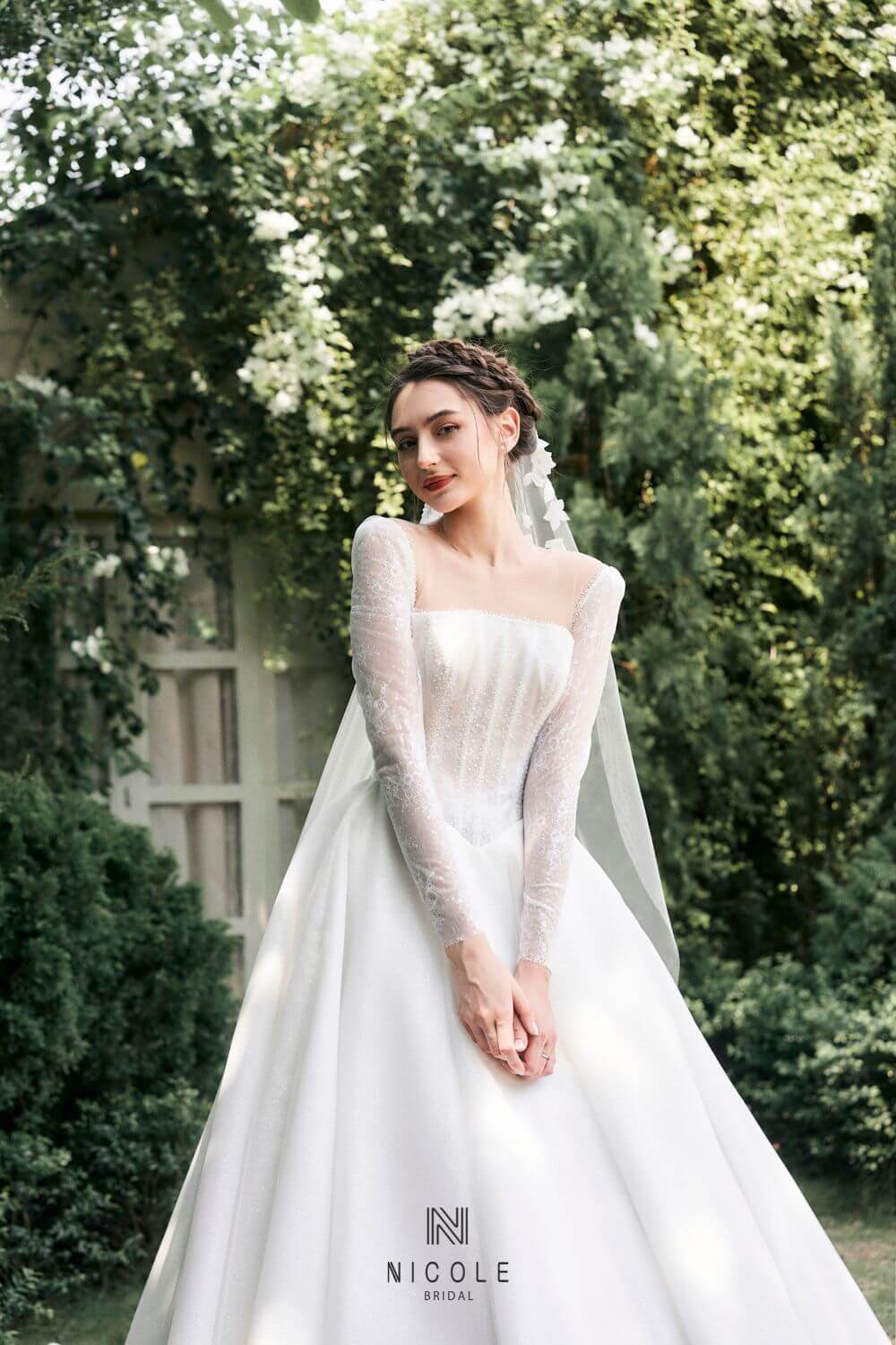 Váy cưới làm lễ nhà thờ - Hình 6