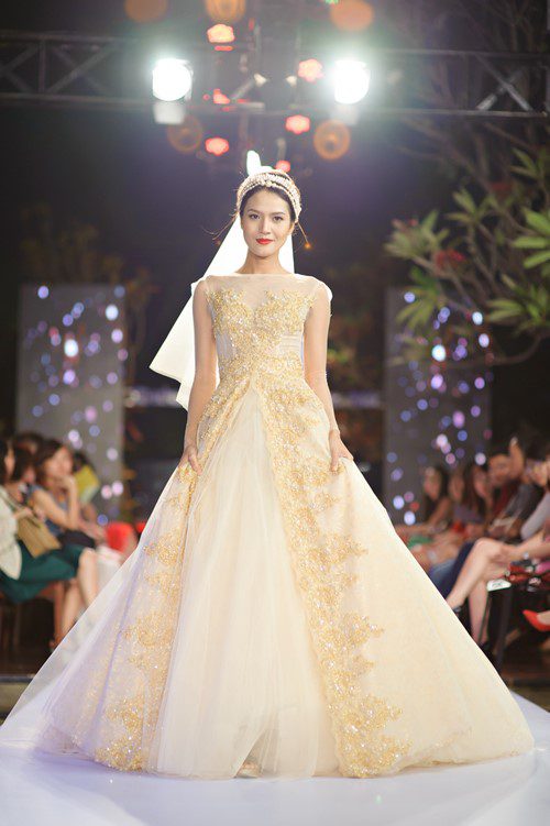 váy cưới màu da đẹp