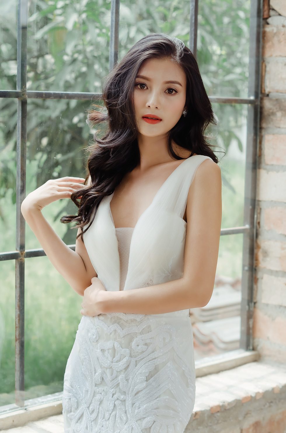 basic simple wedding dress