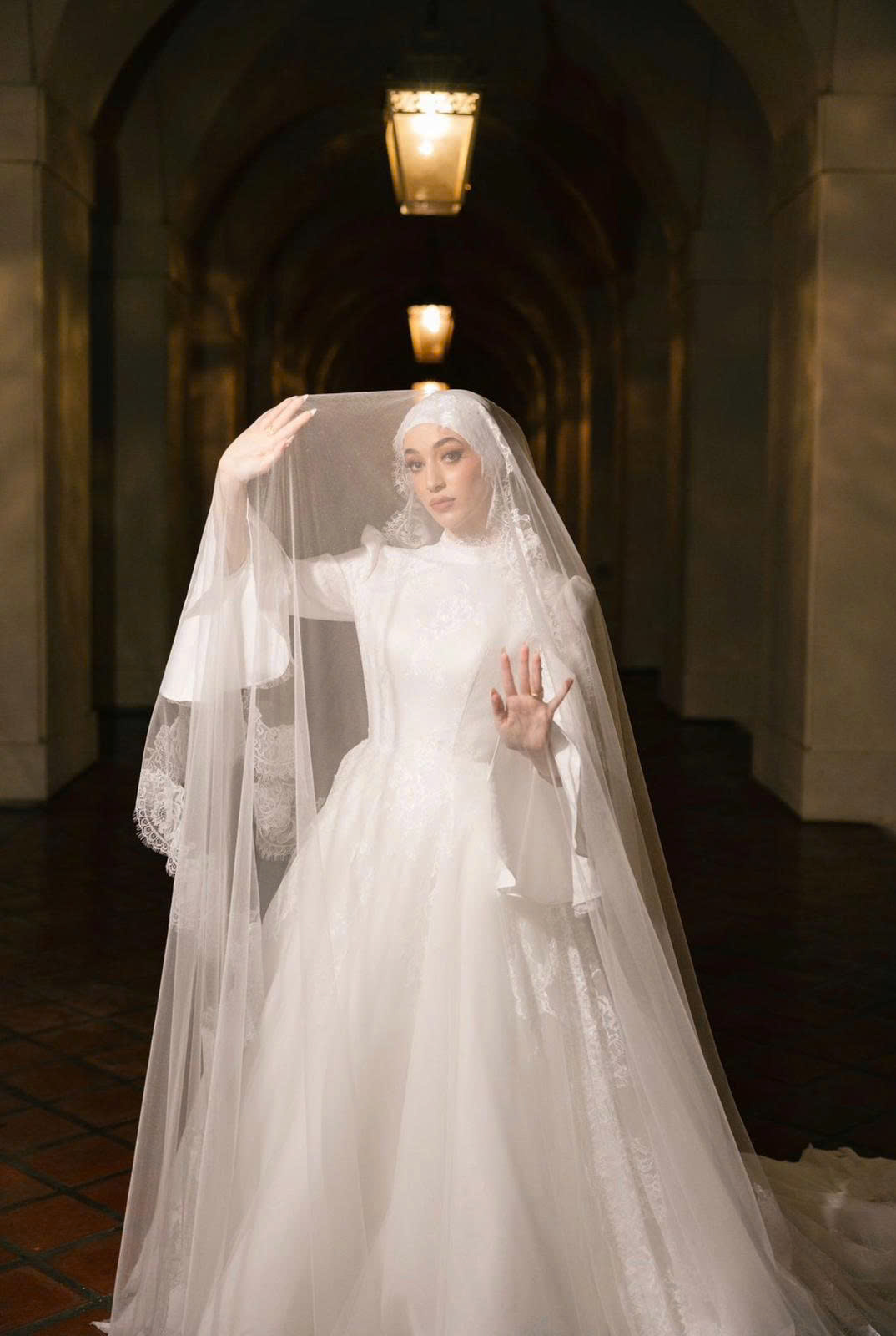 Nicole Bridal - Bride Julia (image 8)