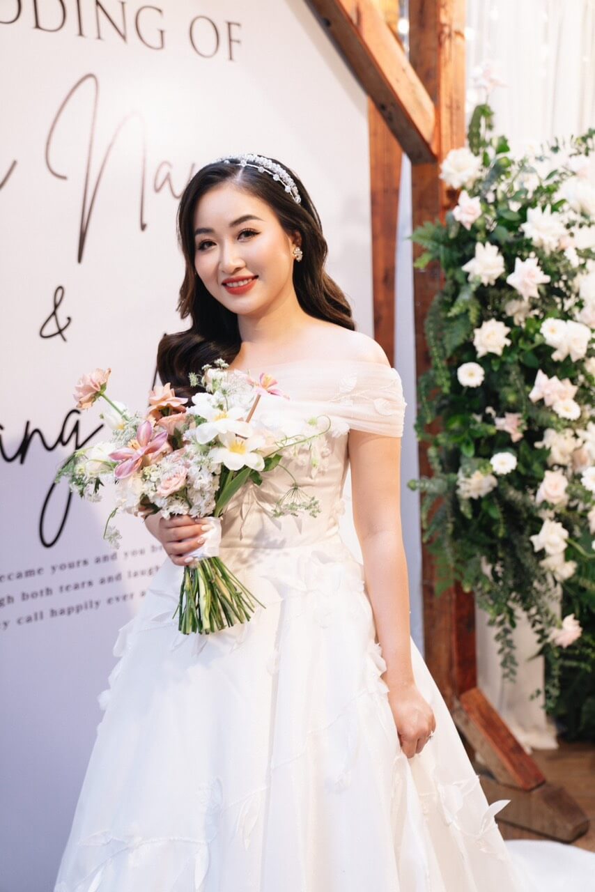 plus-size bridal dress 2