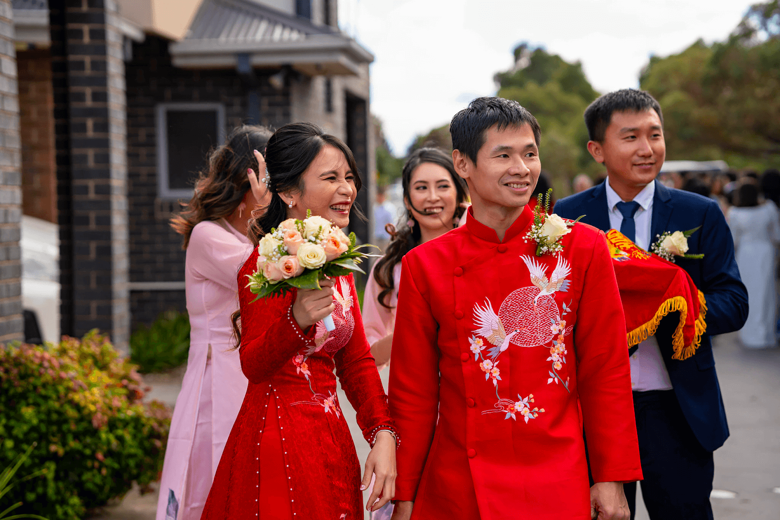 vay-cuoi-co-dau-mai-tinh