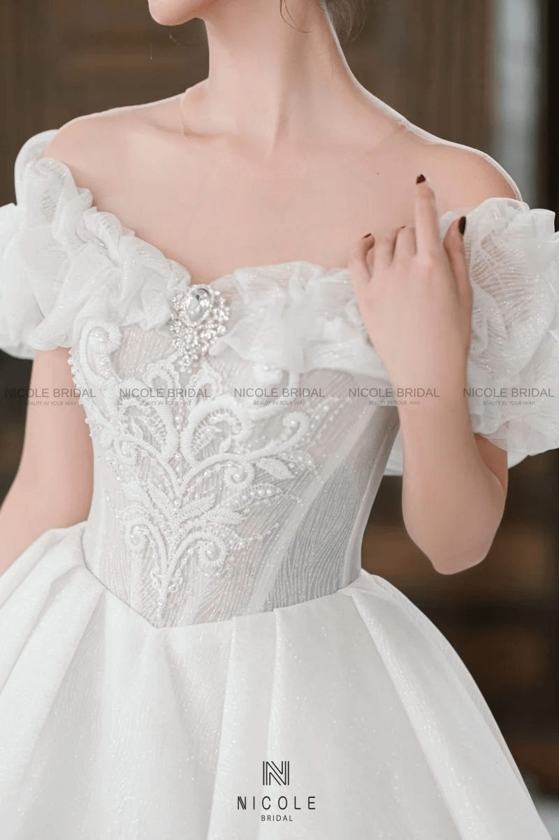 váy cưới đính hạt hình 1
