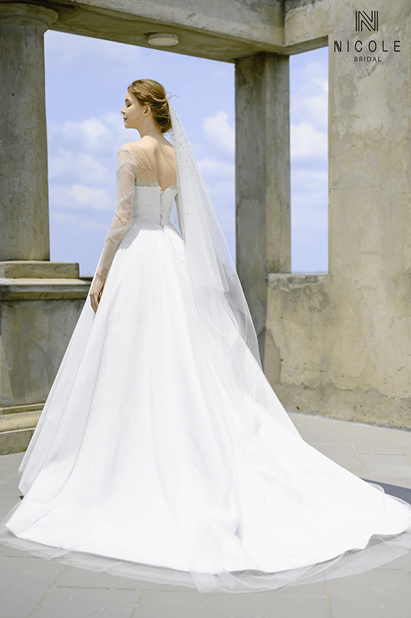 vay-cuoi-satin-15