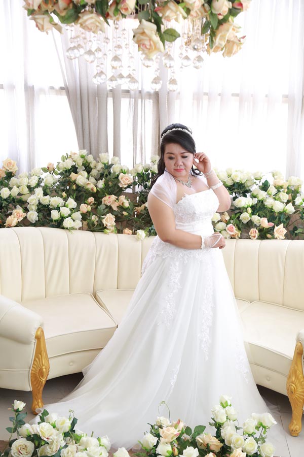 Bí quyết chọn màu váy cưới đẹp siêu chuẩn cho các nàng dâu 2024 - CAMILE  BRIDAL