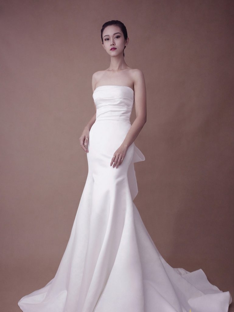 mẫu áo cưới đuôi cá đẹp