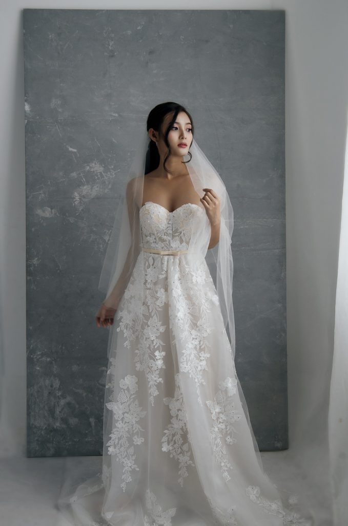 váy cưới bầu