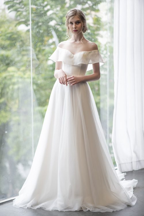 Top 7 mẫu váy cưới cho cô dâu gầy nên mặc - NiNiStore 2024
