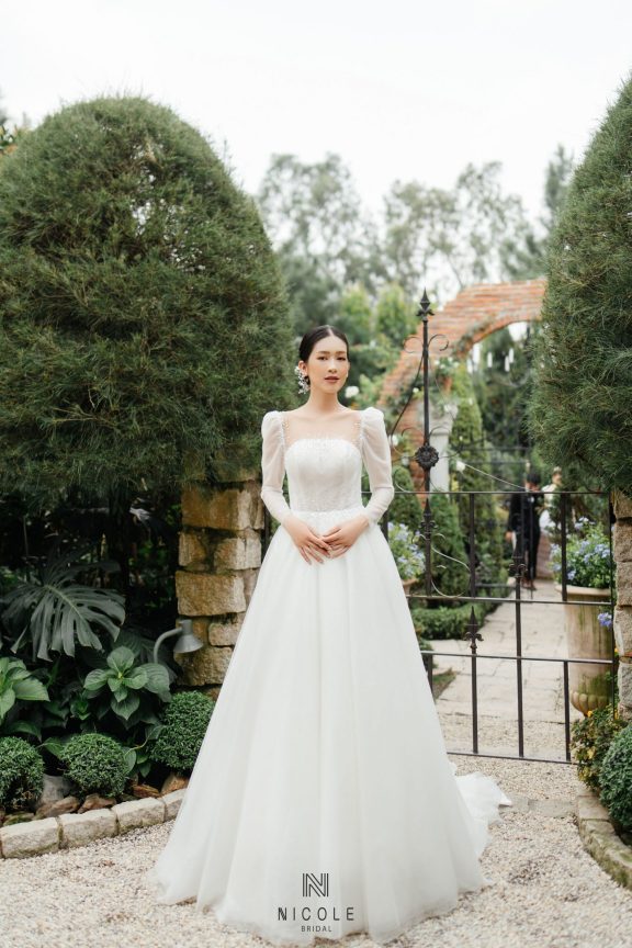 NICOLEBRIDAL_22PA203_KRIS (2)