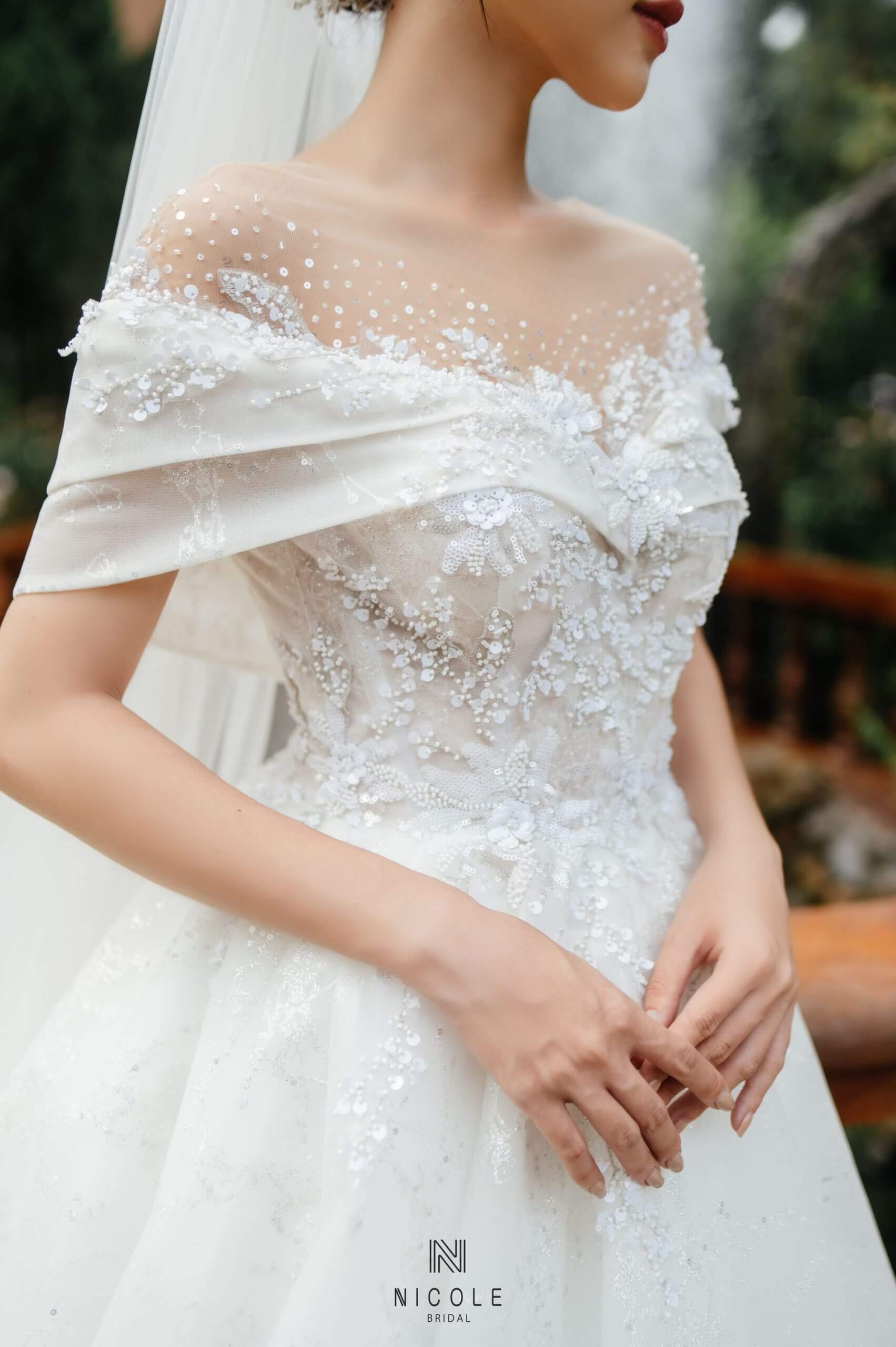 10 chiếc váy cưới Haute Couture của NTK Phương Linh  Ngôi sao