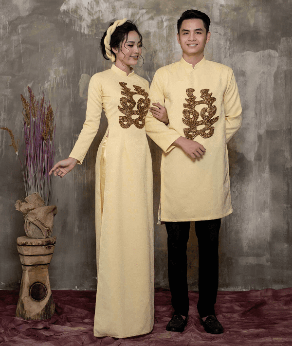 áo dài cưới màu vàng