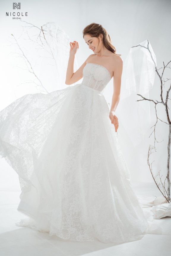 VÁY CƯỚI CÚP NGỰC A-LINE