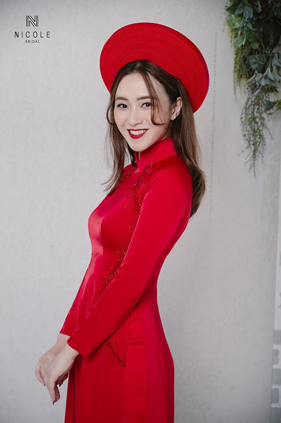 Váy Cưới Cô Dâu Màu Đỏ Với 20 Kiểu Dáng Đẹp Hết Phần Thiên Hạ