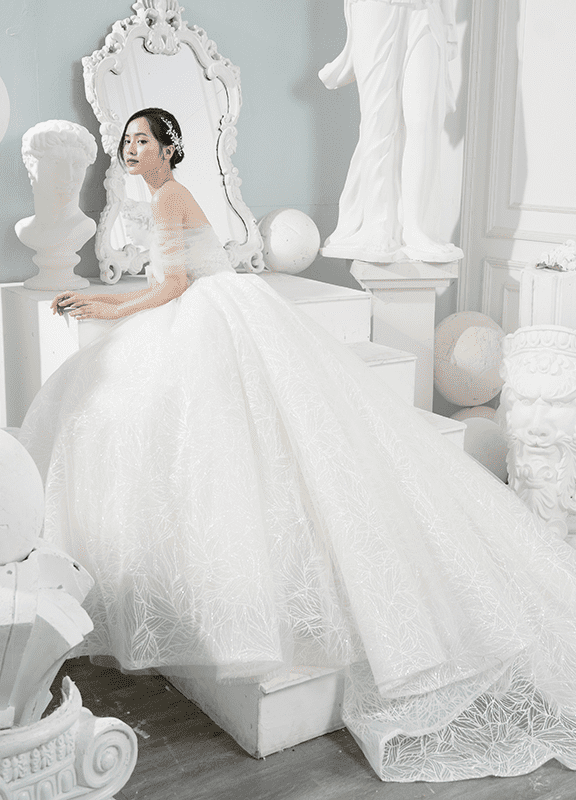 mua-vay-cuoi-online-4