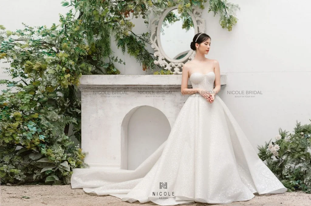 Top 20+ mẫu váy đi bàn cô dâu đẹp nhất năm 2022 - Lucky Anh & Em
