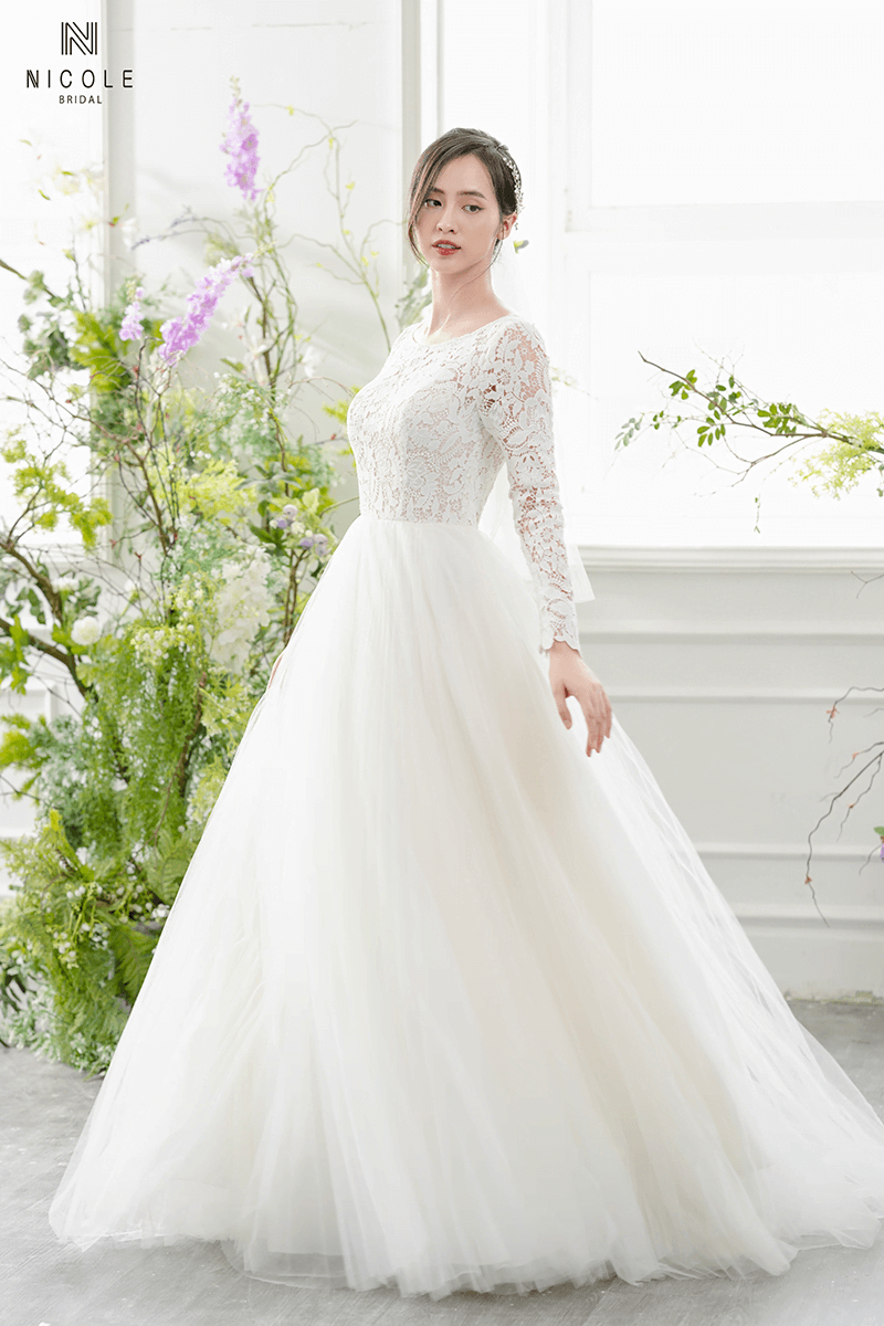 8 mẫu váy cưới sheath tinh tế cho mùa xuân - Váy cưới cô dâu -  HappyWedding.vn