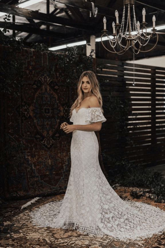 Váy cưới boho: Vẻ đẹp phóng khoáng đầy lãng mạn cho tiệc cưới