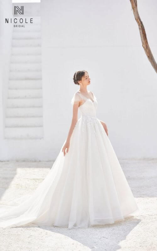 Váy cưới tay ngắn thiết kế đơn giản, kín đáo #1072