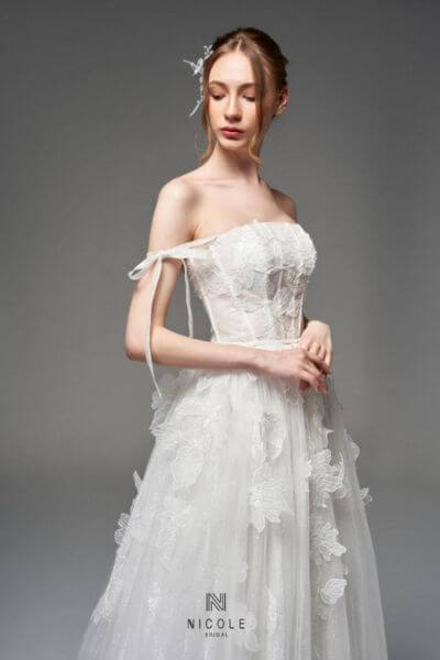 The A-line ORALIE wedding dress