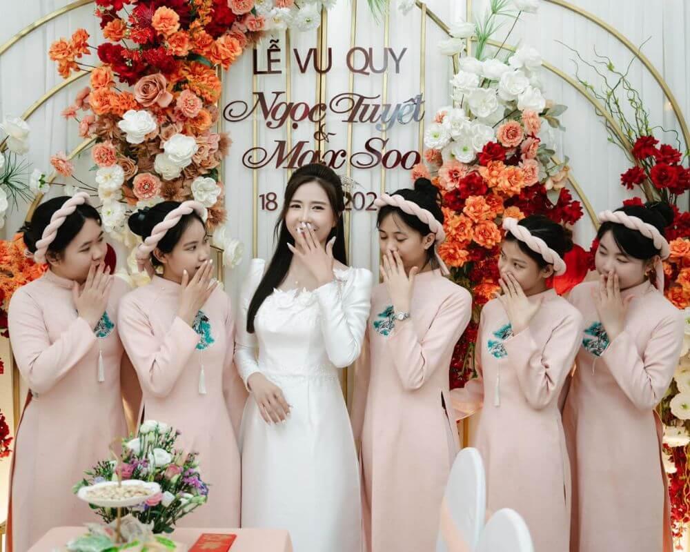 Bride and bridesmaids