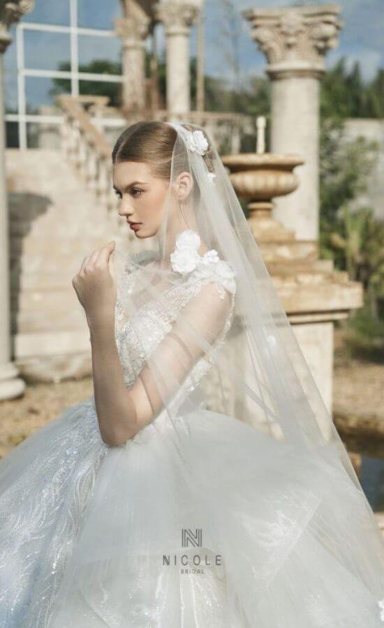 The Sleek Wedding Gowns