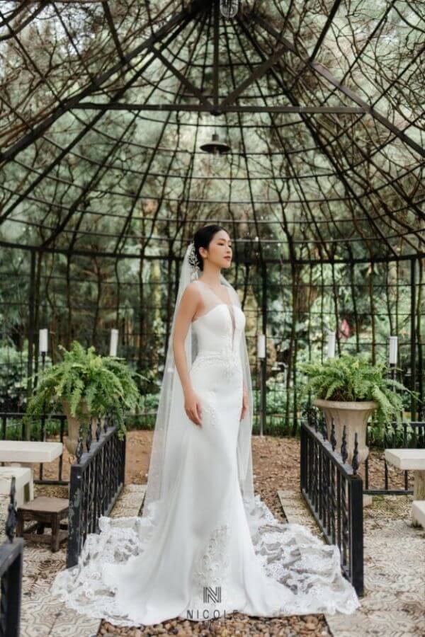 Mona wedding dress