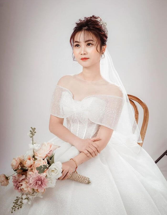 Kiểu tóc nàng dâu mái thưa