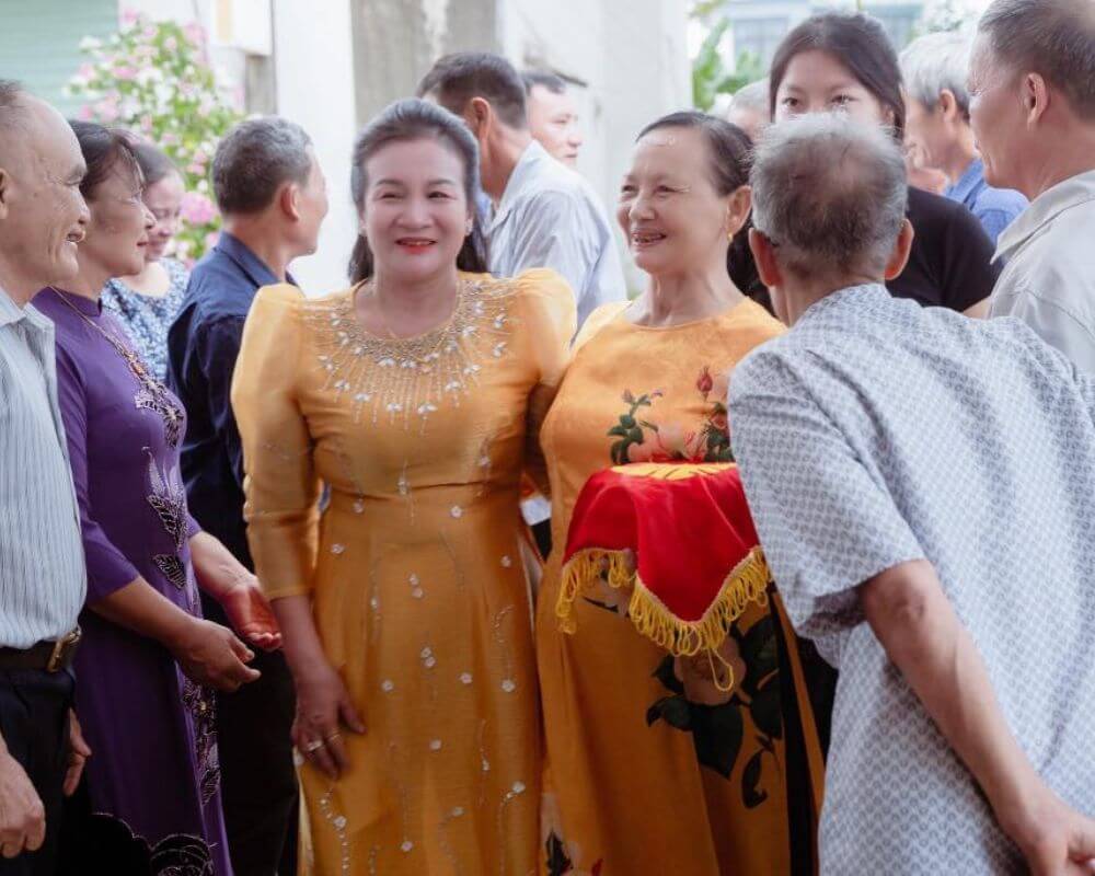 lễ chạm ngõ