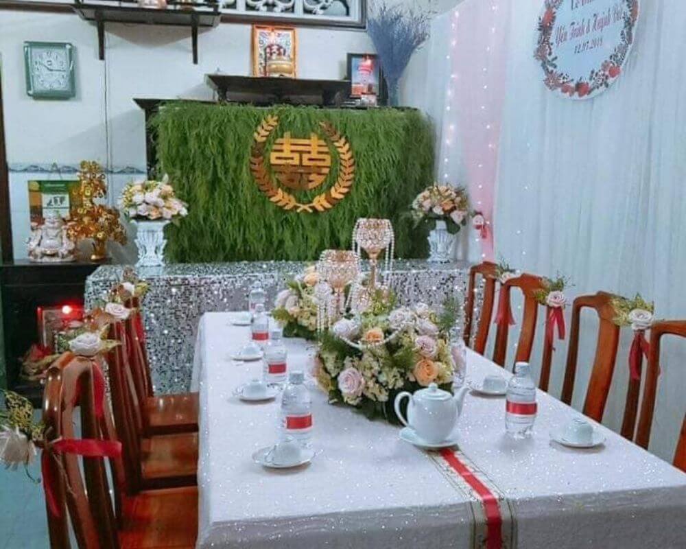 trang trí bàn thờ gia tiên đám cưới