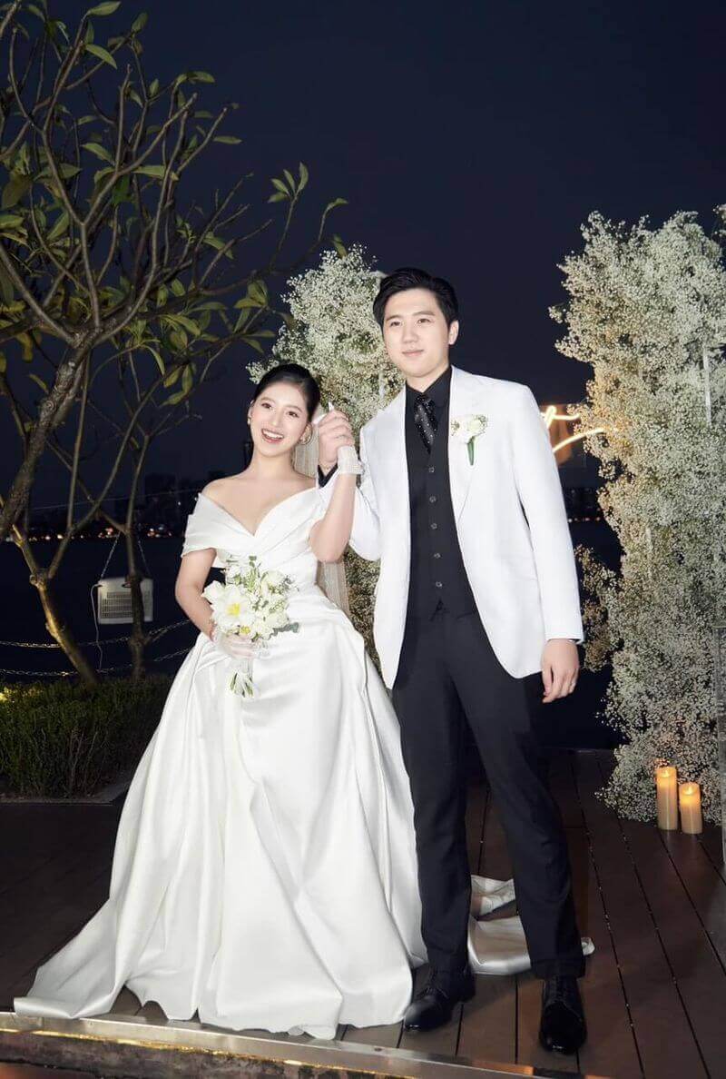 váy cưới xếp ly mikado satin nicole bridal _ minh tuyen